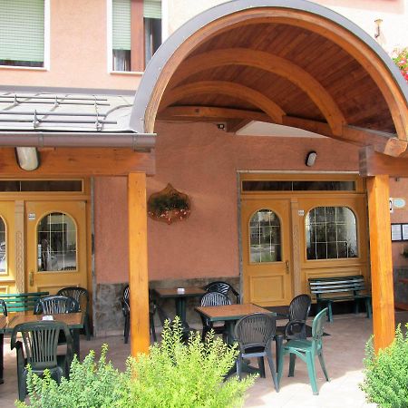 Green Base Hotel B&B Malè Екстериор снимка