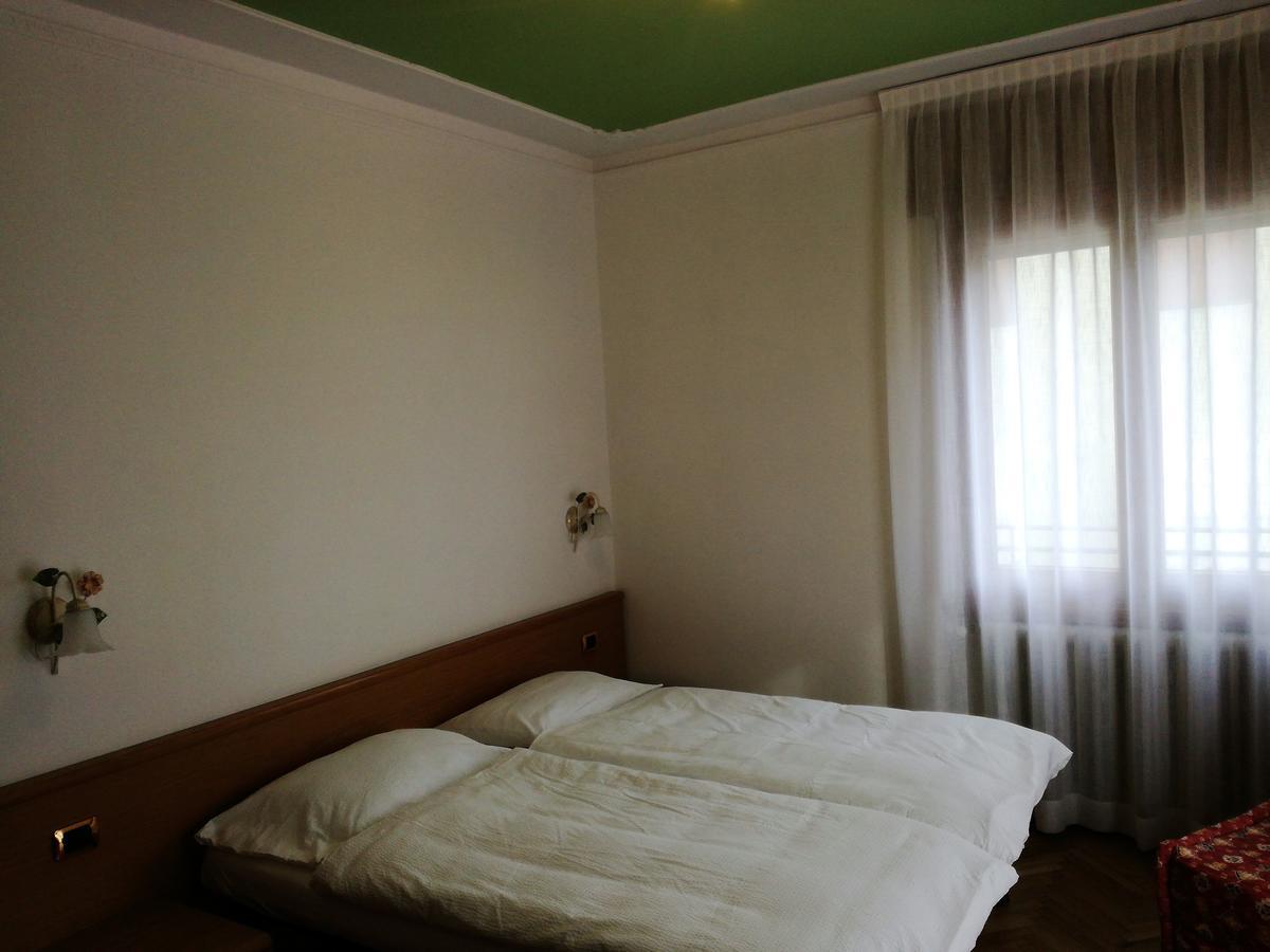 Green Base Hotel B&B Malè Екстериор снимка